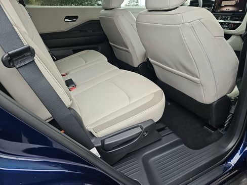 New 2026 Nissan Pathfinder SL AWD/4WD image 14