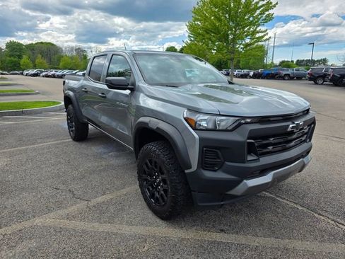 Used 2023 Chevrolet Colorado Trail Boss w/ Advanced Trailering Package AWD/4WD image 6