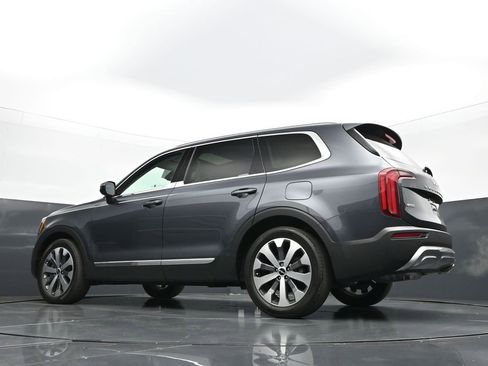 Used 2022 Kia Telluride EX w/ EX Premium Package AWD/4WD image 29