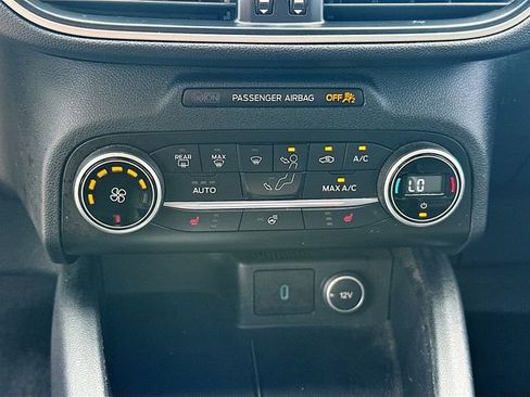 Used 2020 Ford Escape SEL image 15