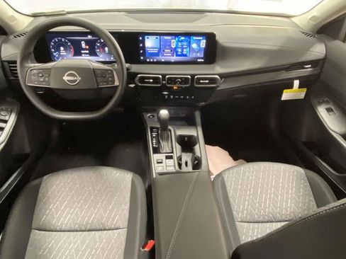 New 2026 Nissan Sentra SV image 9
