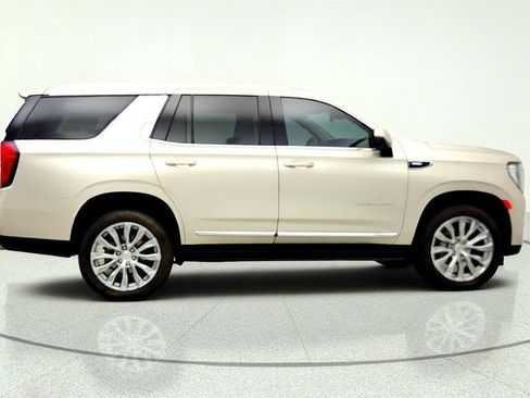 Used 2024 GMC Yukon Denali AWD/4WD image 4