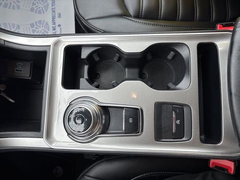 Used 2023 Ford Edge SEL image 44