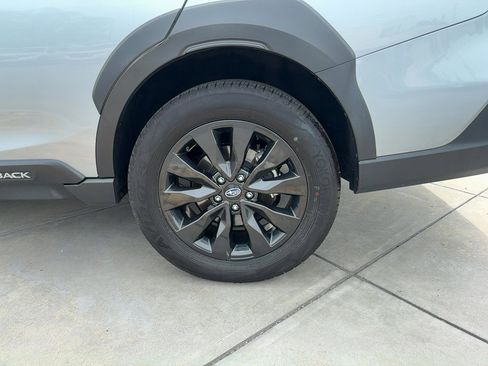 Used 2024 Subaru Outback Onyx Edition AWD/4WD image 10