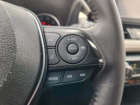 Certified 2022 Toyota RAV4 XLE Premium FWD image 28