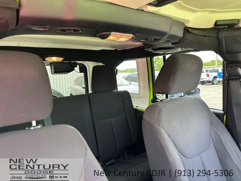 Used 2013 Jeep Wrangler Unlimited Sport AWD/4WD image 26