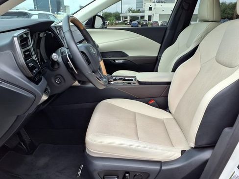 Used 2024 Lexus RX 350 Premium Plus w/ Convenience Package FWD image 4