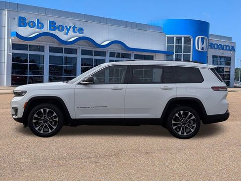 Used 2024 Jeep Grand Cherokee L Limited image 6