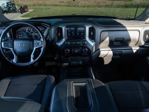Used 2021 Chevrolet Silverado 1500 LT Trail Boss w/ Bed Protection Package AWD/4WD image 14