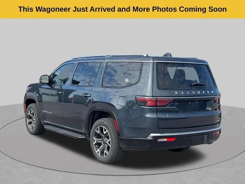 Used 2024 Jeep Wagoneer Series III AWD/4WD image 4