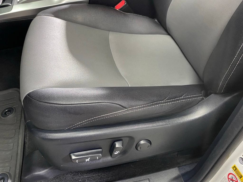 Used 2014 Toyota 4Runner SR5 Premium AWD/4WD image 15