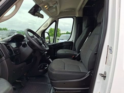 Used 2025 RAM ProMaster 2500 w/ U-Haul Equipment Group FWD image 15