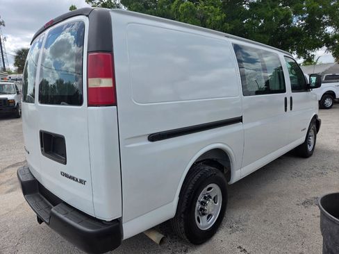 Used 2004 Chevrolet Express 2500 RWD image 7