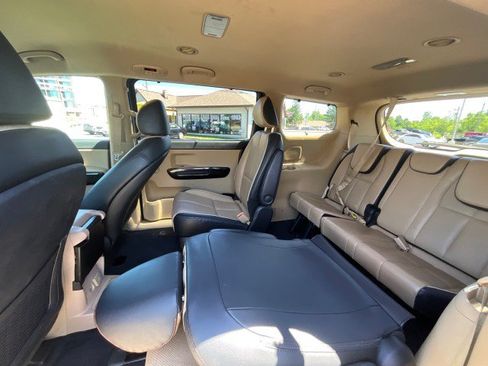 Used 2016 Kia Sedona SX FWD image 35