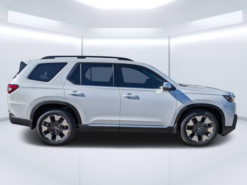 New 2026 Honda Pilot Elite image 2