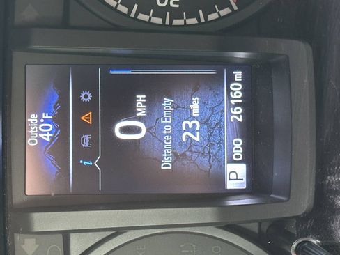 Used 2022 Toyota Tacoma SR AWD/4WD image 36