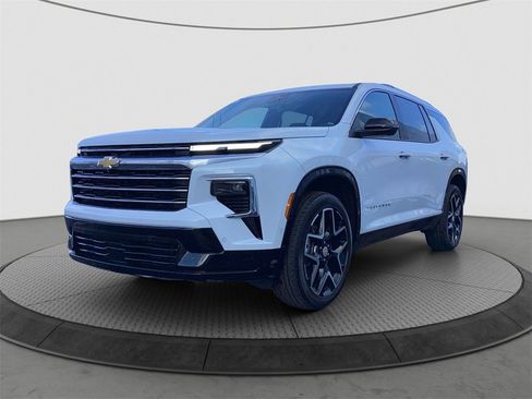 New 2026 Chevrolet Traverse High Country w/ LPO, Floor Liner Package image 3