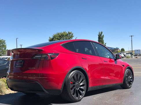 Used 2023 Tesla Model Y Performance AWD/4WD image 30