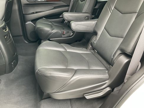 Used 2015 Cadillac Escalade Premium AWD/4WD image 39