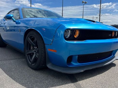 Used 2018 Dodge Challenger SRT Hellcat image 9