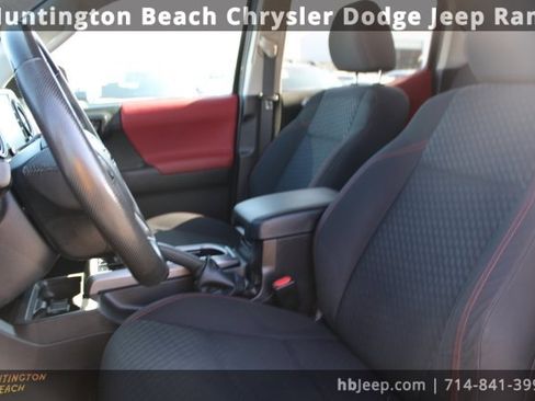 Used 2022 Toyota Tacoma SR5 image 29