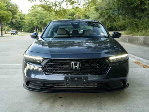 Used 2025 Honda Accord SE image 3