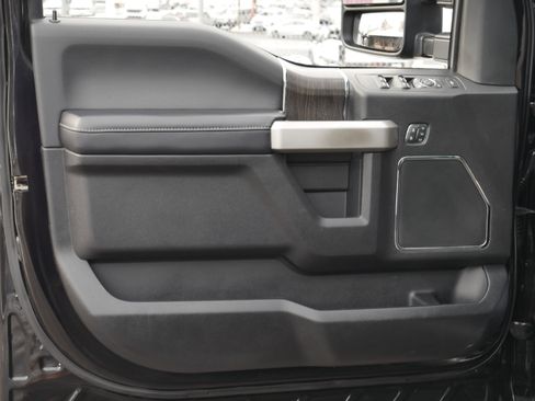 Certified 2021 Ford F350 Lariat image 39