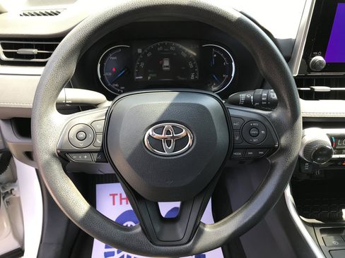 Certified 2023 Toyota RAV4 XLE AWD/4WD image 16