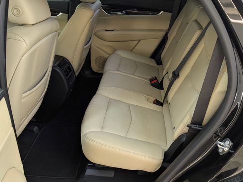 Used 2017 Cadillac XT5 Luxury w/ Driver Awareness Package image 14