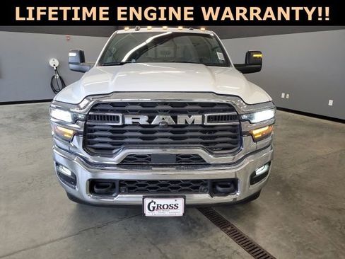 New 2026 RAM 3500 Tradesman AWD/4WD image 4