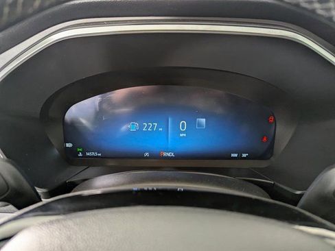 Used 2024 Ford Escape Platinum w/ Premium Technology Package image 12