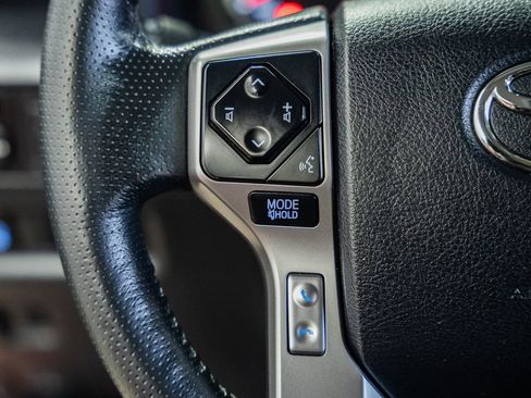 Used 2023 Toyota 4Runner Limited image 31