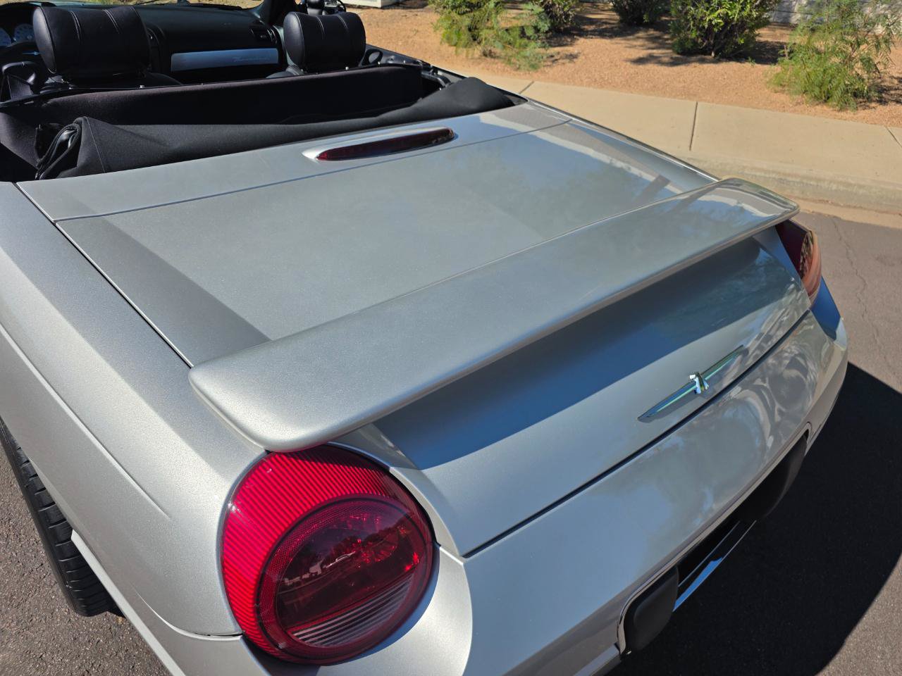 Used 2005 Ford Thunderbird RWD image 29