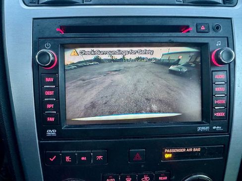 Used 2009 GMC Acadia SLT w/ Technology Package image 19