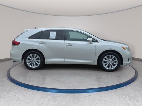 Used 2013 Toyota Venza XLE w/ XLE Premium Pkg FWD image 4