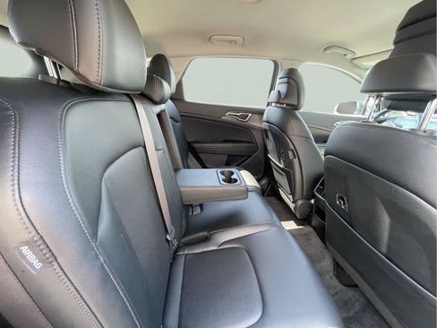 Used 2024 Kia Sportage EX FWD image 18