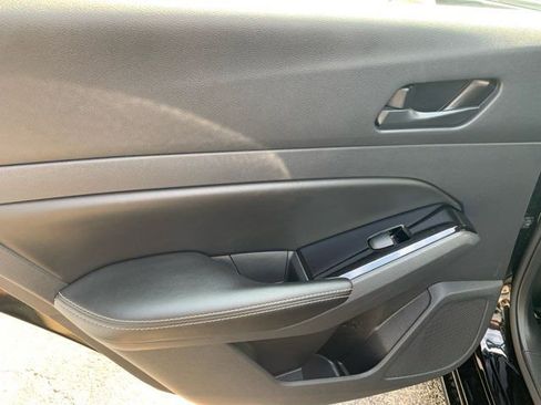 Used 2023 Nissan Altima 2.5 SV FWD image 14