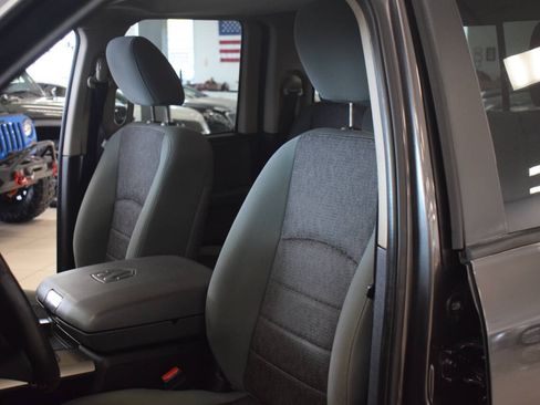 Used 2015 RAM 1500 Big Horn AWD/4WD image 36