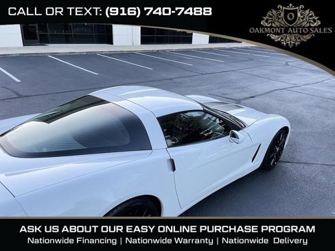 Used 2011 Chevrolet Corvette Coupe w/ 1LT RWD image 8