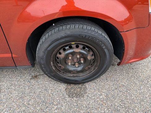 Used 2012 Dodge Grand Caravan SE image 4