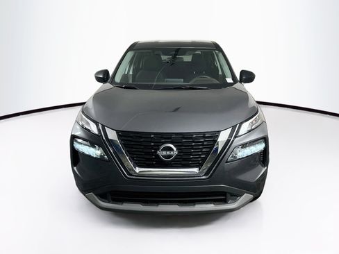 Used 2023 Nissan Rogue S AWD/4WD image 2