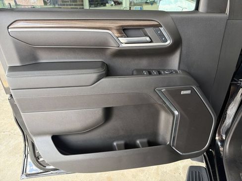 Used 2024 Chevrolet Silverado 1500 RST AWD/4WD image 21