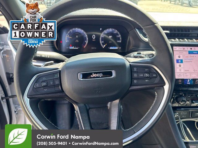 Used 2025 Jeep Grand Cherokee Limited w/ Luxury Tech Group II AWD/4WD image 7