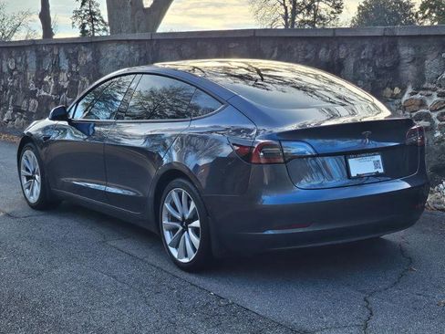 Used 2022 Tesla Model 3 image 13