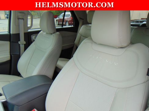 Used 2023 Ford Explorer Platinum w/ Technology Package image 22