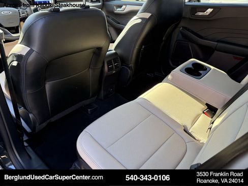 Used 2022 Ford Escape SEL image 35