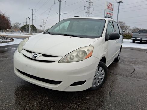 Used 2008 Toyota Sienna LE image 1