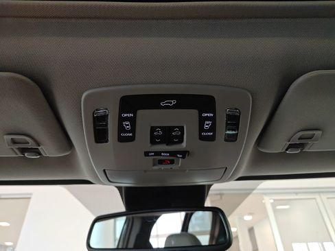 New 2026 Toyota Sienna XLE image 35