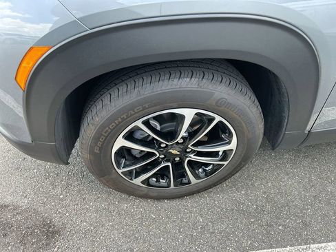 Used 2024 Chevrolet TrailBlazer LT w/ LT Cold Weather Package image 5