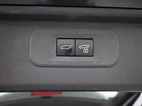 Used 2025 Toyota Grand Highlander AWD image 13